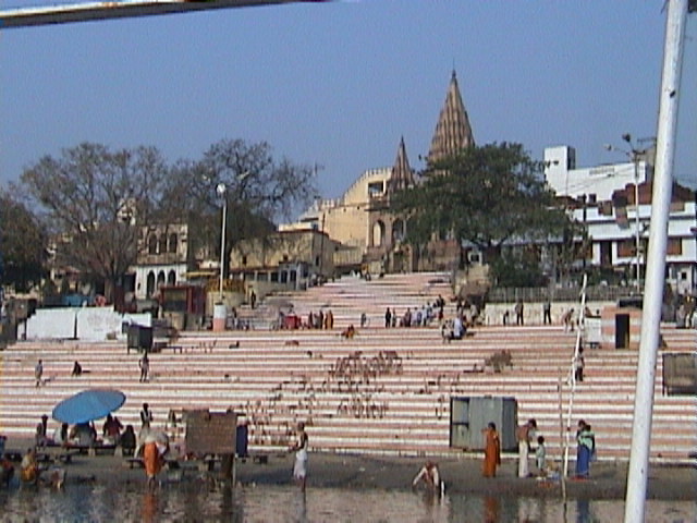 Varanasi Ghats & Ganga Aarti (2D-1N)